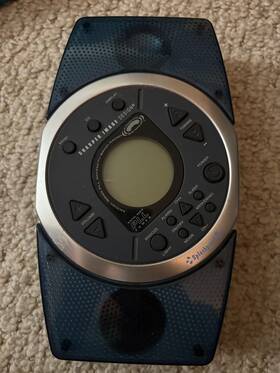 S1695 Sharper Image Am Fm Clock Radio Battery Or Plug In Splash Proof Model