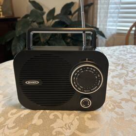 Mr-550 Shopping Center Store 769693529068 Jensen Am/fm Portable Radio