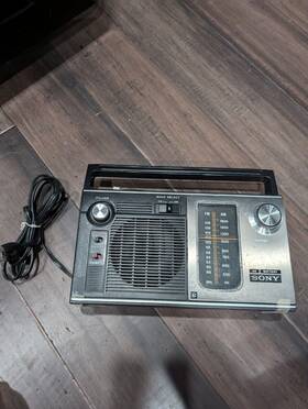 7270 Sony Vintage Ac Battery Super Sensitive Portable Lcd