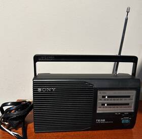 Icf-2.4 Sony Icf-2 Vintage Am/fm Portable Radio Model Tested And Works Mint Condition