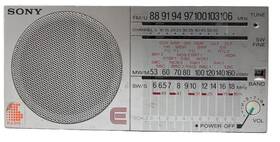 Icf-25 Sony Vintage Fm / Sw Mw Lw World Band Short Wave Radio Works Great