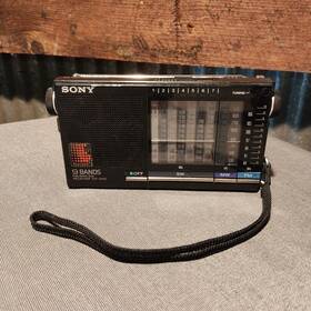 Icf-5100 Sony Radio Fm/mw/sw Reciever 9 Bands Vintage Handheld Works
