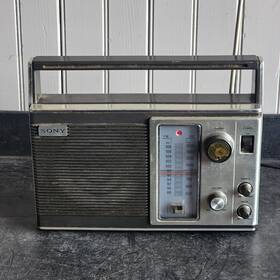 Icf-7480w Sony Portable Am / Fm Vintage Radio