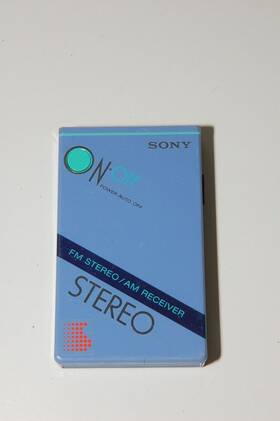 Srf-10 Sony Rare Walkman Portable Fm/am Radio Stereo Receiver With Clip Works Blue