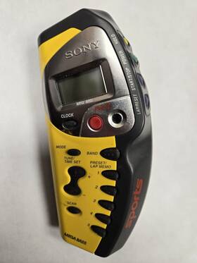 Srf-m75pm Sony Srf-m75 Vintage Walkman Sports Handheld Am/fm Radio