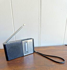 Tfm-6060w Sony Vintage Radio Fm/am Tested And Working