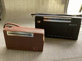 Wh-732 Sony Tr 751 Blue Am And Hitachi Red/white Am/sw Both Very Clean But Dead