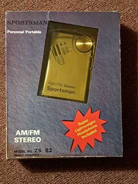 Zs-82 Sportsman Vintage Am/fm Personal Portable Radio New In Original Box