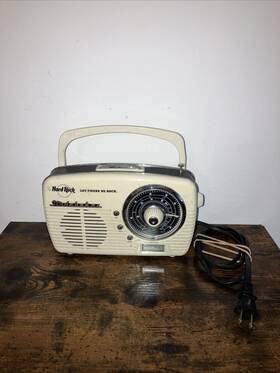 Studebaker 889382224453 Hard Rock Cafe Am/fm Tv1/tv2 Portable Radio