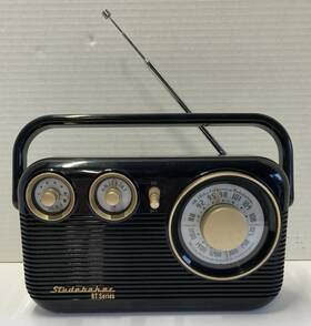 Studebaker Sb2003bt Portable Am/fm Bluetooth Retro Radio Aux Jack - Ac/dc Power