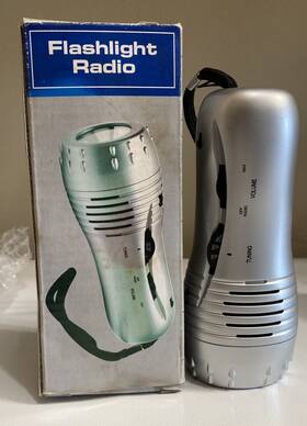 Suntone Elec0011 Flashlight With Radio For Emergency -battery Operated