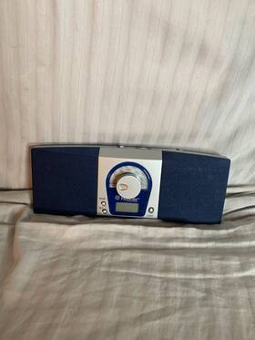 Rr7501 Suntone Razor By Am/fm Radio Model 9 Inch X 3