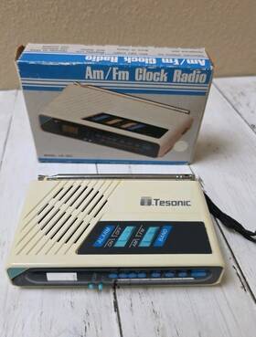 Cr-223 Tesonic Portable Am/fm Clock Pocket Radio