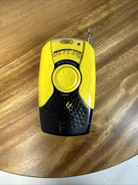 Tozai Atc-977 Vintage Pocket Am/fm Sports Radio Handheld Model-atc-977 Works
