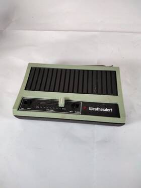 Ta-17 Weatheralert Vintage Weather Alert Small Portable Radio Model Powers On No Other Test
