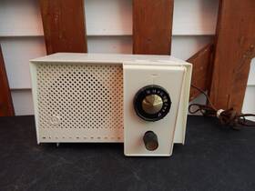 H743t4 Westinghouse Vintage 1950s Am 4-tube Radio Model Shadow White Works
