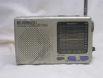 Bell Howell Fm 9 Band World Receiver Tv Portable Radio MW.SW1-7. Fixed Price $7.04.
