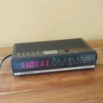 Vintage Emerson RED5511 Digital Clock Am/fm Radio. Fixed Price $20.00.