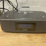 Philips DC291/37 Docking Station Iphone Ipod Ipad Radio Tuner MP3 Link Alarm. Fixed Price $24.95.