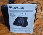 Magnasonic MM176K Selfset Clock Radio Dual Alarm, Am/fm, Temp Display Tested. Fixed Price $10.46.