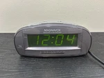 Magnavox Dual-alarm Am/fm Big Display Clock Radio MCR140/17 Works. Fixed Price $12.99.