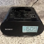 Sony 30-PIN Iphone Ipod Alarm Clock Radio & Speaker Dock ICF-C05IP Works Y2K. Fixed Price $12.00.