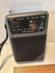 Vintage Optimus Transistor Am Fm Radio 12-454A Realistic Shack. Fixed Price $14.95.
