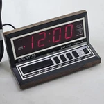 Vintage Spartus Model 1140 Digital Alarm Clock Wood Grain Battery Reserve Snooze. Fixed Price $17.99.