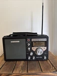 Grundig Eton S350DL Deluxe Am/fm/shortwave Dx World Radio Clock - Working. Fixed Price $59.99.
