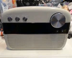 Saregama Carvaan Tamil SC03 Portable Channel Wireless Bluetooth Radio No Handle. Fixed Price $64.95.