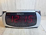 Retro Bedside Dual Alarm Clock Radio Am/fm Emerson CK5052 Tested Ac Or Dc. Fixed Price $17.99.