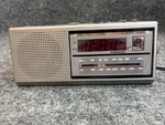 General Electric Select Styling 2 Wake Time Digital Clock Radio Model 7-4637A. Fixed Price $19.99.