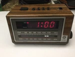 Vintage Electric- Battery ,am Fm Radio/ Alarm Model 7 4601A, Malaysia.. Fixed Price $25.00.