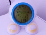 Onaroo Teach Time Talking Bedside Alarm Clock And Night-light. Fixed Price $10.00.