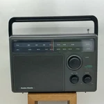 Radio Shack Portable Am/fm Model 12-686 Extended Bass System Works. Fixed Price $23.50.