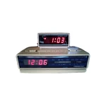 Vintage Soundesign Fm Clock Radio Model 3629- Ivywith Travel Alarm. Fixed Price $24.90.