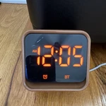 Housbay TS1 Bluetooth Digital Clock Radio Alarm Snooze Woodgrain Brown. Fixed Price $19.99.