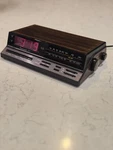 Realistic Chronomatic 267 Digital Am/fm Clock 12-1577 Radioshack Beautiful Con. Fixed Price $30.00.