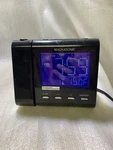 Magnasonic Alarm Clock Radio Projector Projection MM176K Dual Temperature. Fixed Price $20.00.