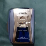 *tape Works* Aiwa HS-TA203 Cassette Player & Am/fm Radio. Fixed Price $34.00.