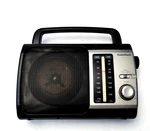 Vtg Radio Shack Am/fm Portable Model 12-826 Dc Battery Tested. Fixed Price $29.90.