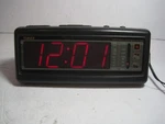 Timex Digital Alarm Clock TX223B Am / Fm Weather Radio Vintage. Fixed Price $12.99.
