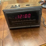 Vintage General Electric Am/fm Radio Alarm Clock *read* 7-4630D Teak Wood Grain. Fixed Price $6.00.
