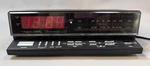 Vintage Realistic Chromatic Model 12-1566 Clock Radio Wood Grain Electric Batt. Fixed Price $17.99.