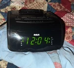 Rca RC59I Clock Radio With Ipod Docking Station. Fixed Price $11.00.