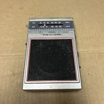 Vtg Radioshack Realistic Portable Pocket Transistor Am 23-553. Fixed Price $15.90.