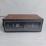 General Electric Flip Clock Radio 7-4303G For Parts Works Broke. Fixed Price $40.00.