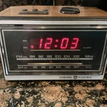 Vintage General Electric Am/fm Radio Alarm Clock Model 7-46200. Fixed Price $24.99.