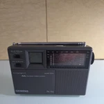 Vintage World Receiver Siemens RK-702 Small Travel Radio And Case Untested. Fixed Price $59.00.