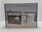 Fm-am-sw 3 Band Radio MODEL:DS6226 Gray. Fixed Price $25.50.